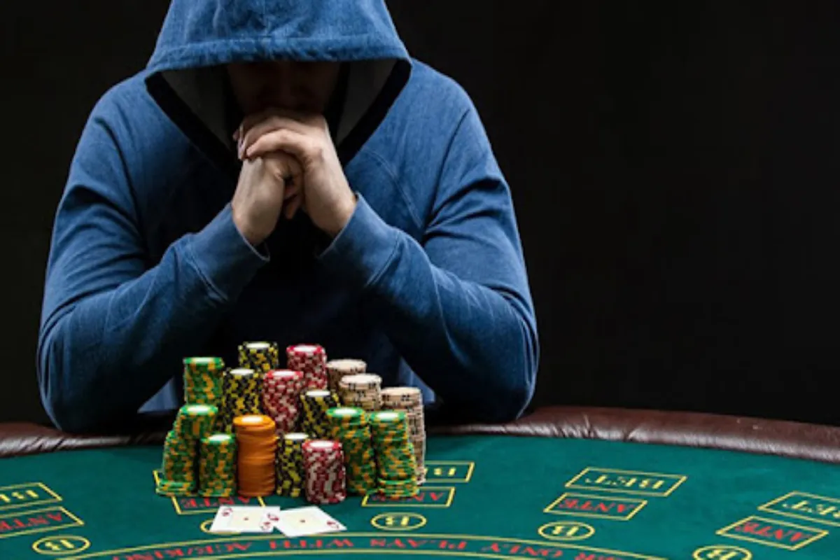 Casino Warsaw online czy stacjonarne? Porównanie dla graczy 2025